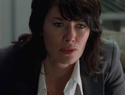 Lena Headey as DI Annette Ballard.