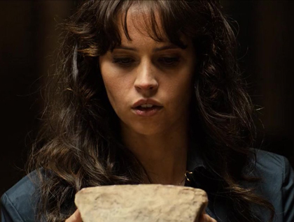 Felicity Jones does an Amazing Job.