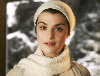 Rachel Weisz as Izzi.